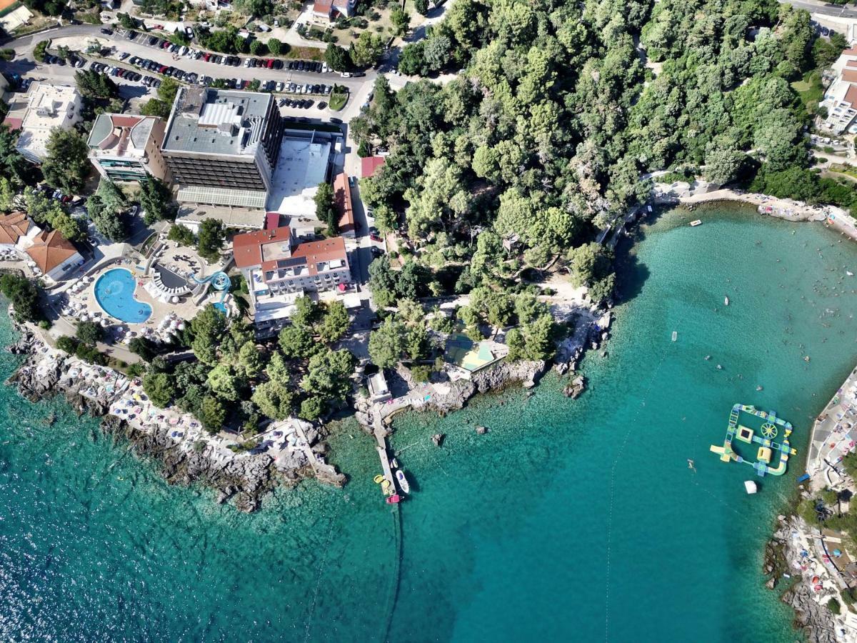 Sesar Apartments Krk - No. 1 Iva Krk Town Exterior foto